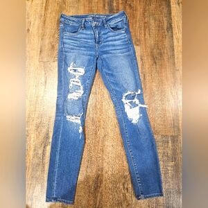 American Eagle cropped skinny jeans